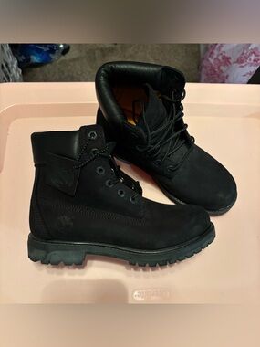 Timberland Premium 6in. black boots